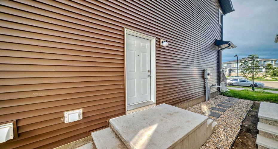 20 Creekstone Drive, Calgary, Alberta T2X4Z5, 4 Bedrooms Bedrooms, ,4 BathroomsBathrooms,Residential,For Sale,Creekstone,A2271853