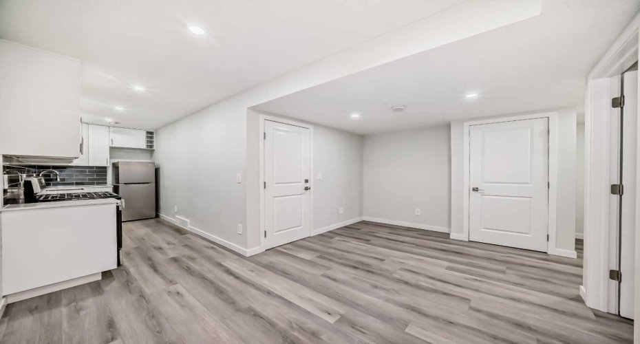 20 Creekstone Drive, Calgary, Alberta T2X4Z5, 4 Bedrooms Bedrooms, ,4 BathroomsBathrooms,Residential,For Sale,Creekstone,A2271853