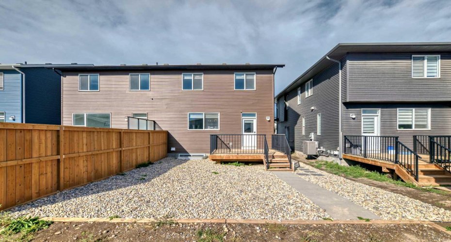 20 Creekstone Drive, Calgary, Alberta T2X4Z5, 4 Bedrooms Bedrooms, ,4 BathroomsBathrooms,Residential,For Sale,Creekstone,A2271853