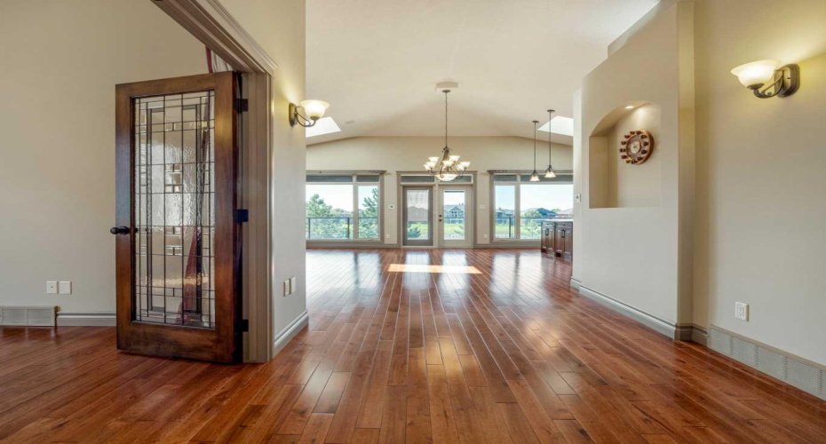629 Southgate Boulevard, Lethbridge, Alberta T1K 5R5, 5 Bedrooms Bedrooms, ,3 BathroomsBathrooms,Residential,For Sale,Southgate,A2272885