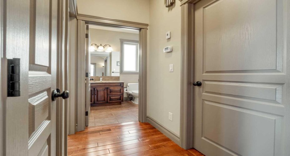 Main Floor Full Bathroom