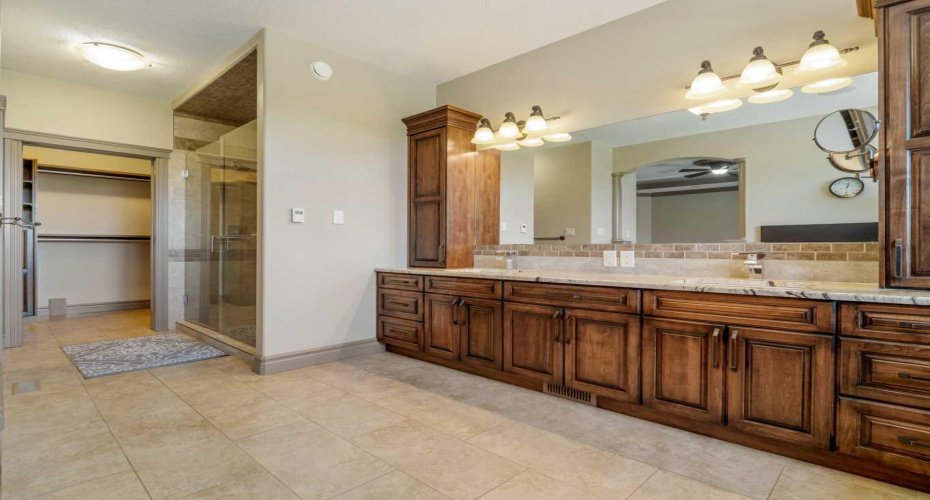 Ensuite with Double-Sided Fireplace