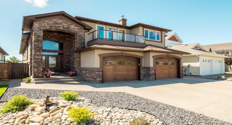 629 Southgate Boulevard, Lethbridge, Alberta T1K 5R5, 5 Bedrooms Bedrooms, ,3 BathroomsBathrooms,Residential,For Sale,Southgate,A2272885