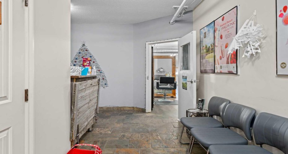 14 Crystalridge Drive, Okotoks, Alberta T1S 2C3, ,Commercial,For Sale,Crystalridge,A2273342