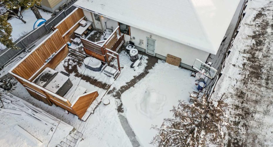 2028-2032-2040 42 Avenue, Calgary, Alberta T2T 2M7, ,Commercial,For Sale,42,A2273357