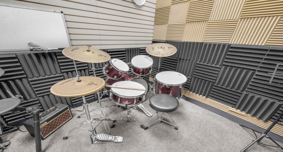 Calgary, Alberta, ,Commercial,For Lease,A2273469