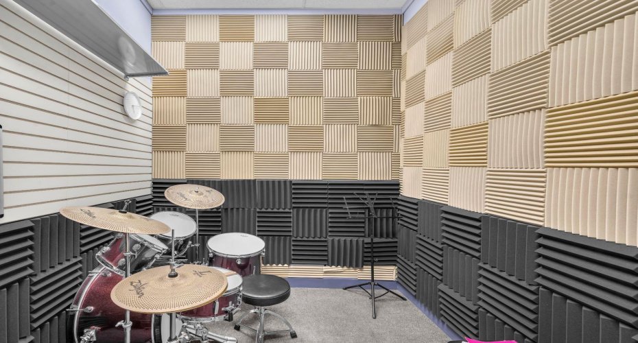 Calgary, Alberta, ,Commercial,For Lease,A2273469