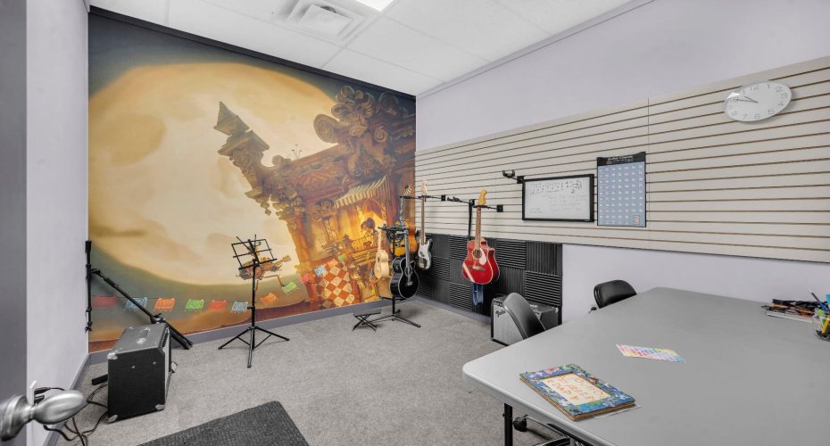 Calgary, Alberta, ,Commercial,For Lease,A2273469