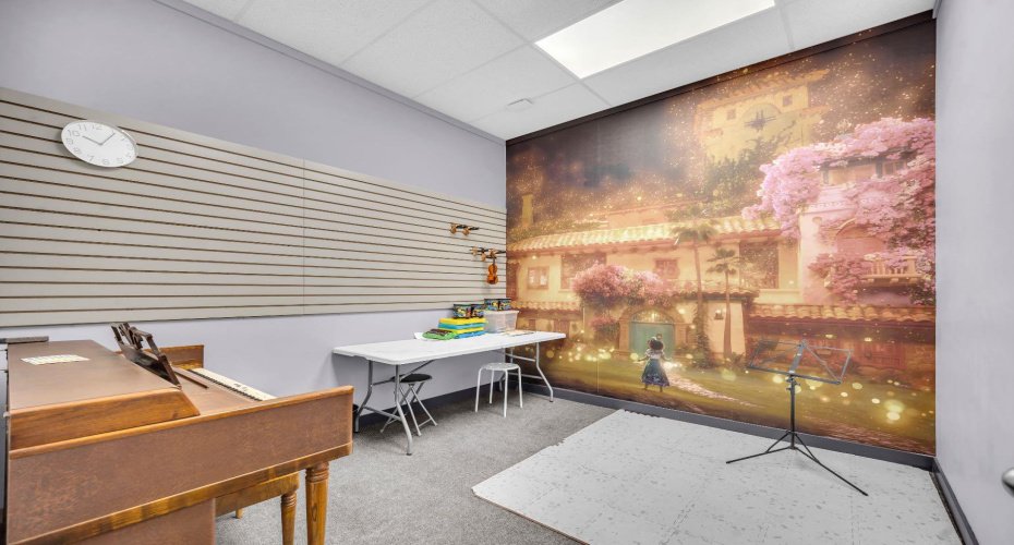 Calgary, Alberta, ,Commercial,For Lease,A2273469