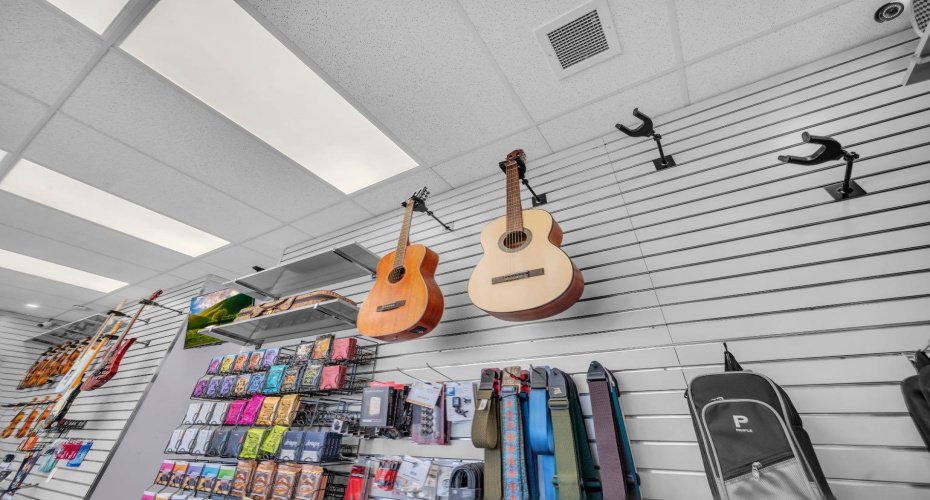 Calgary, Alberta, ,Commercial,For Lease,A2273469