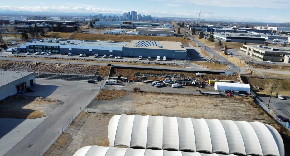 229 33 Street, Calgary, Alberta T2A 4Y6, ,Land,For Lease,33,A2273566