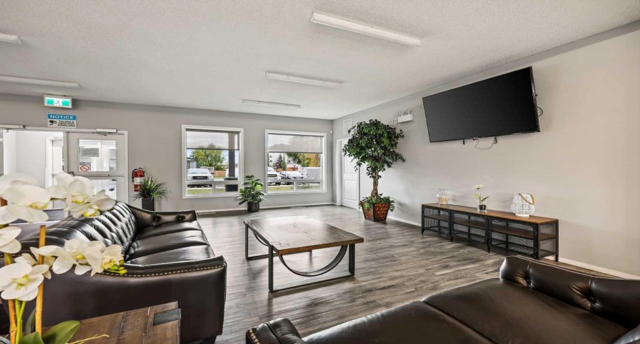 Clubhouse tv area