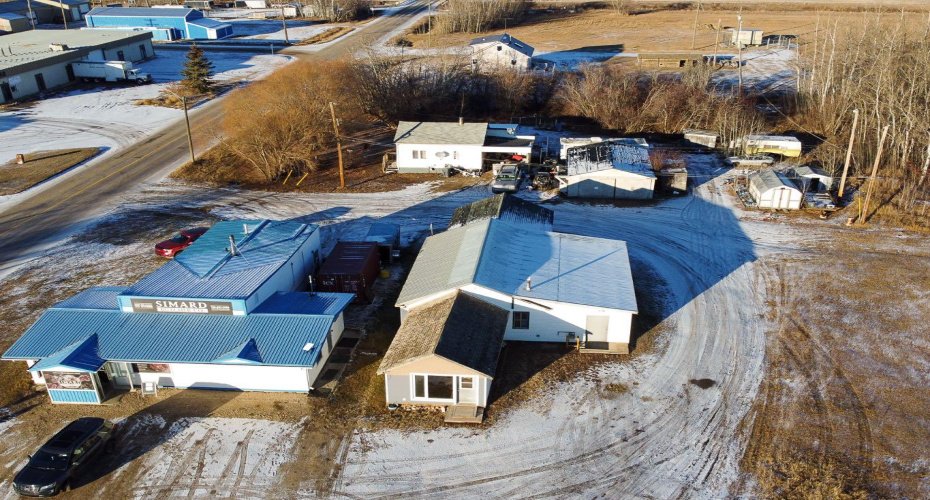8 Railway Avenue, Falher, Alberta T0H 1M0, ,Commercial,For Sale,Railway,A2272159