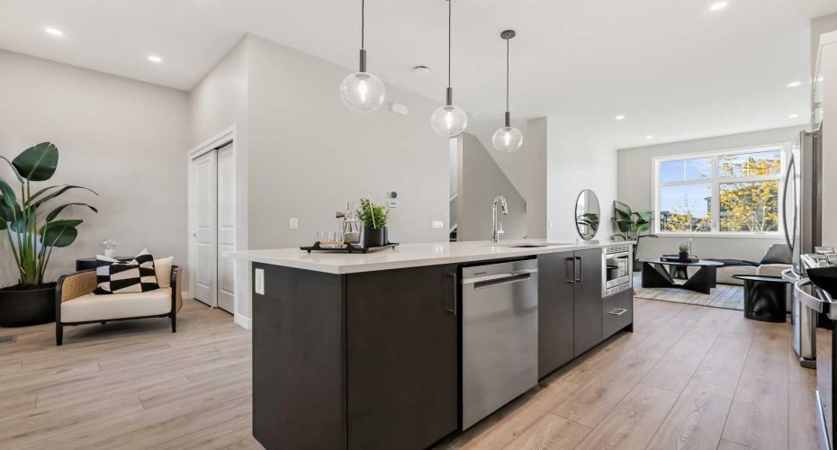 185 Mahogany Gardens, Calgary, Alberta T3M 3Y2, 2 Bedrooms Bedrooms, ,3 BathroomsBathrooms,Residential,For Sale,Mahogany,A2268414