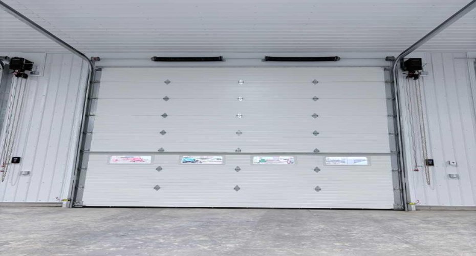 1212 30 Street, Lethbridge, Alberta T1H 7H6, ,Commercial,For Lease,30,A2273740
