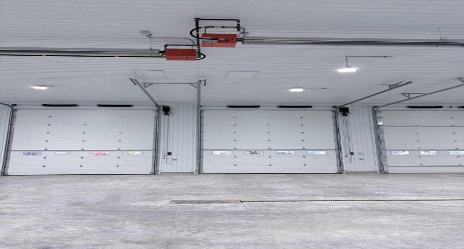 1212 30 Street, Lethbridge, Alberta T1H 7H6, ,Commercial,For Lease,30,A2273740