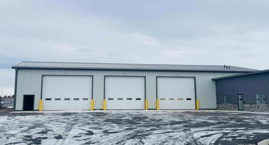 1212 30 Street, Lethbridge, Alberta T1H 7H6, ,Commercial,For Lease,30,A2273740