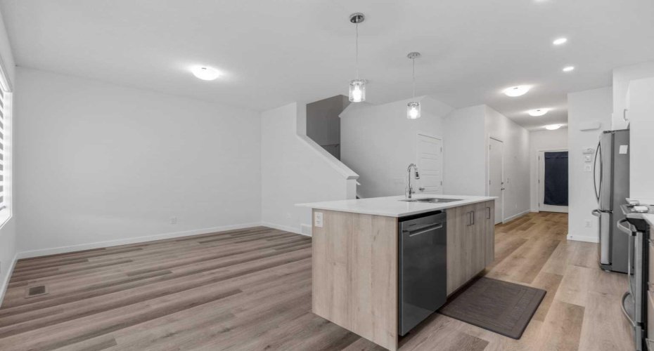 137 Red Embers Link, Calgary, Alberta T3N 2G4, 3 Bedrooms Bedrooms, ,3 BathroomsBathrooms,Residential,For Sale,Red Embers,A2273793