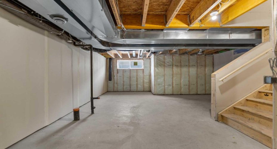 137 Red Embers Link, Calgary, Alberta T3N 2G4, 3 Bedrooms Bedrooms, ,3 BathroomsBathrooms,Residential,For Sale,Red Embers,A2273793