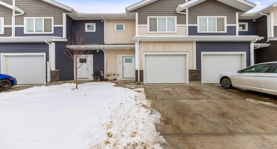 137 Red Embers Link, Calgary, Alberta T3N 2G4, 3 Bedrooms Bedrooms, ,3 BathroomsBathrooms,Residential,For Sale,Red Embers,A2273793