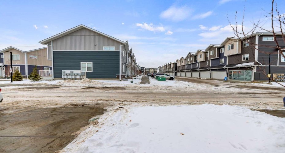 137 Red Embers Link, Calgary, Alberta T3N 2G4, 3 Bedrooms Bedrooms, ,3 BathroomsBathrooms,Residential,For Sale,Red Embers,A2273793