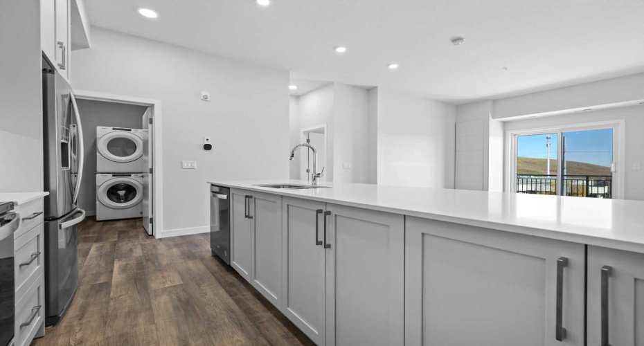 255 Les Jardins Park, Calgary, Alberta T2C 5W9, 2 Bedrooms Bedrooms, ,2 BathroomsBathrooms,Residential,For Sale,Les Jardins,A2273851