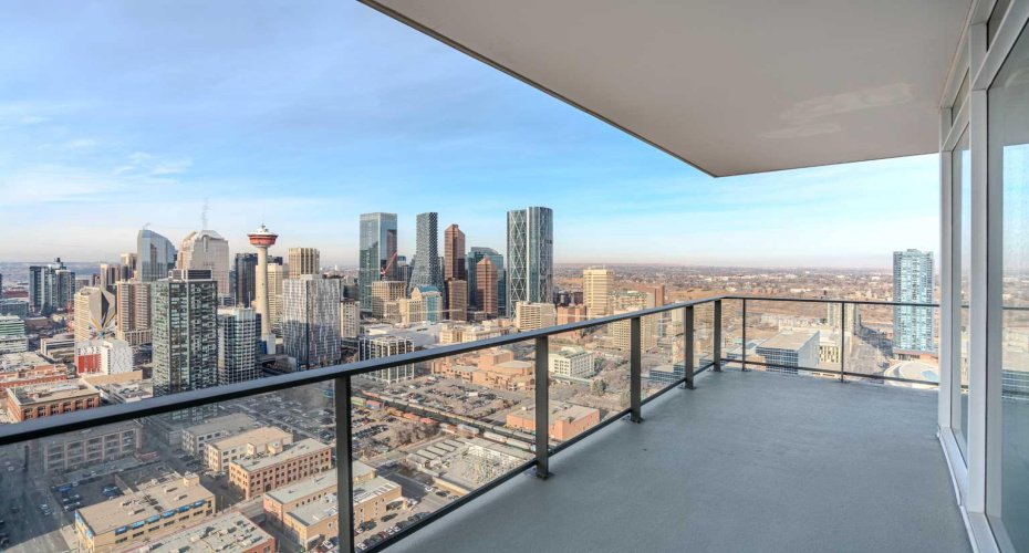 1122 3 Street, Calgary, Alberta T2G 1H7, 2 Bedrooms Bedrooms, ,3 BathroomsBathrooms,Residential,For Sale,3,A2272524