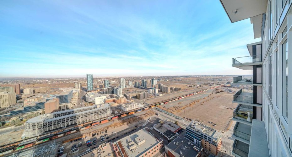 1122 3 Street, Calgary, Alberta T2G 1H7, 2 Bedrooms Bedrooms, ,3 BathroomsBathrooms,Residential,For Sale,3,A2272524