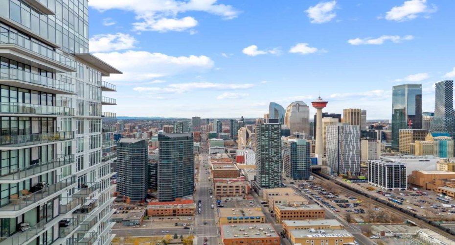 1122 3 Street, Calgary, Alberta T2G 1H7, 2 Bedrooms Bedrooms, ,3 BathroomsBathrooms,Residential,For Sale,3,A2272524
