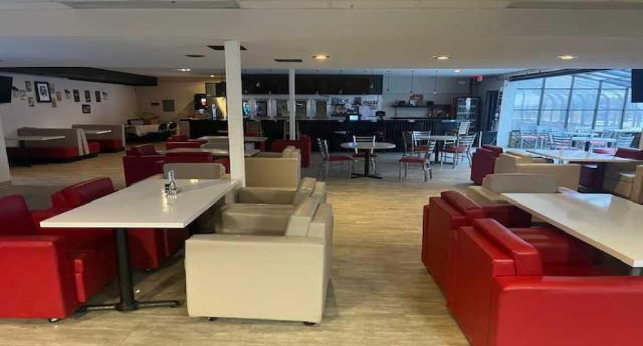 5420 49 Avenue, Whitecourt, Alberta T7S 1P3, ,Commercial,For Lease,49,A2273690