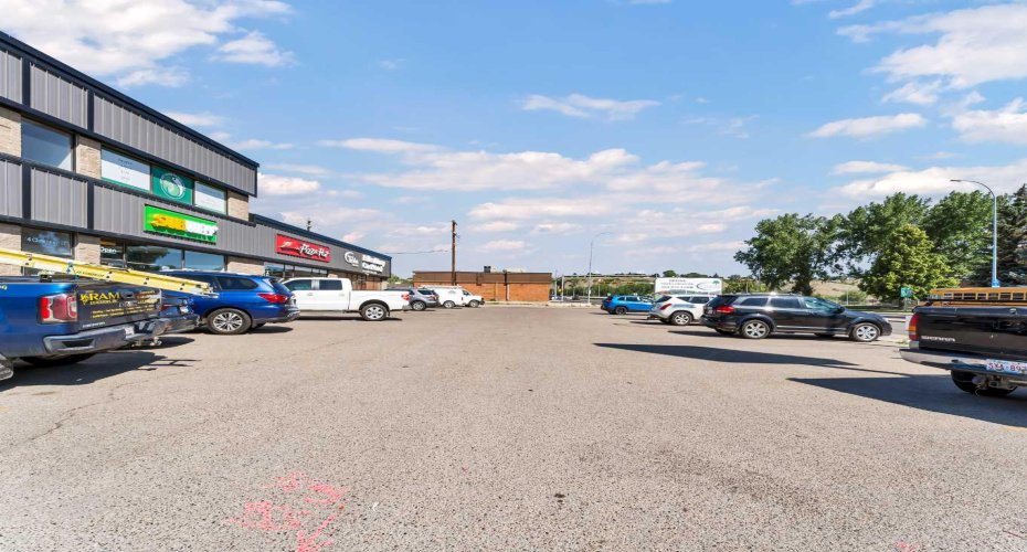 140 Maple Avenue, Medicine Hat, Alberta T1A 1G7, ,Commercial,For Lease,Maple,A2272758