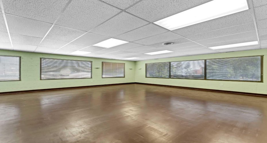 140 Maple Avenue, Medicine Hat, Alberta T1A 1G7, ,Commercial,For Lease,Maple,A2272758