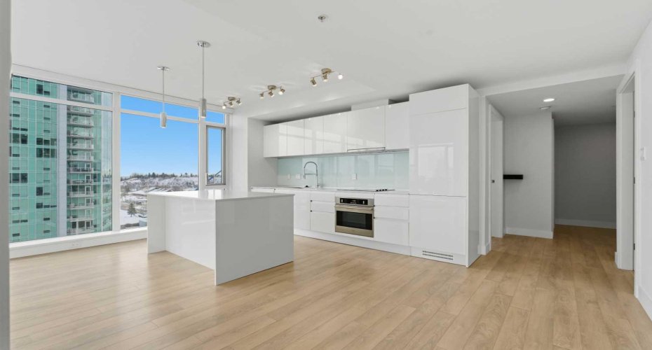 1122 3 Street, Calgary, Alberta T2G 1H7, 2 Bedrooms Bedrooms, ,2 BathroomsBathrooms,Residential,For Sale,3,A2273462