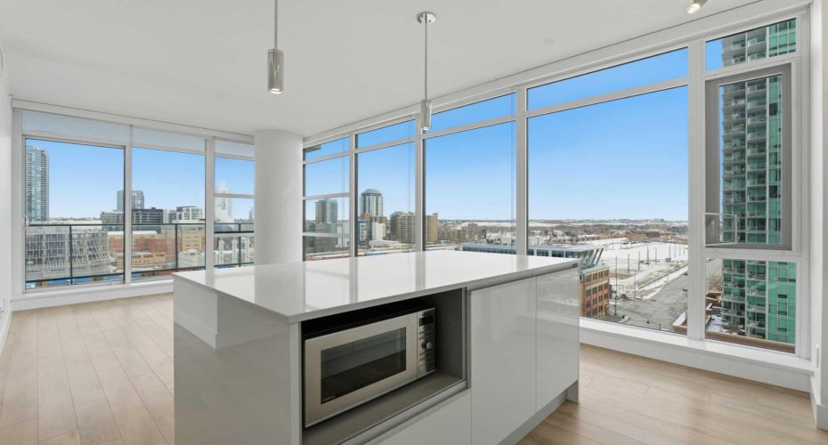 1122 3 Street, Calgary, Alberta T2G 1H7, 2 Bedrooms Bedrooms, ,2 BathroomsBathrooms,Residential,For Sale,3,A2273462