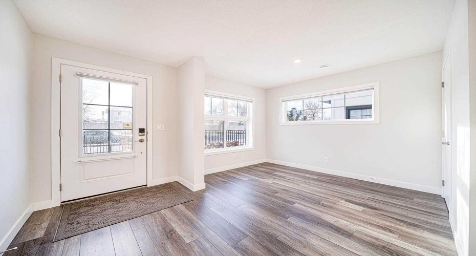 69 Les Jardins Park, Calgary, Alberta T2C 5V3, 2 Bedrooms Bedrooms, ,3 BathroomsBathrooms,Residential,For Sale,Les Jardins,A2273716