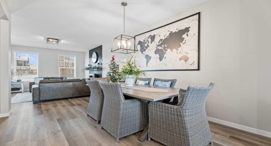 136 Dawson Drive, Chestermere, Alberta T1X 1Z9, 3 Bedrooms Bedrooms, ,3 BathroomsBathrooms,Residential,For Sale,Dawson,A2273877