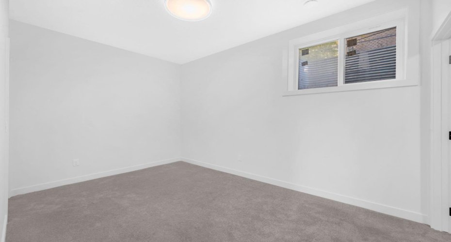 1844 24 Avenue, Calgary, Alberta T2M3T6, 4 Bedrooms Bedrooms, ,4 BathroomsBathrooms,Residential,For Sale,24,A2273927