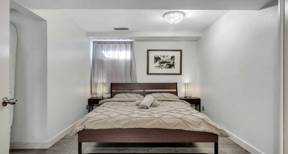 700 West Chestermere Drive, Chestermere, Alberta T1X 1B5, 4 Bedrooms Bedrooms, ,3 BathroomsBathrooms,Residential,For Sale,West Chestermere,A2273982