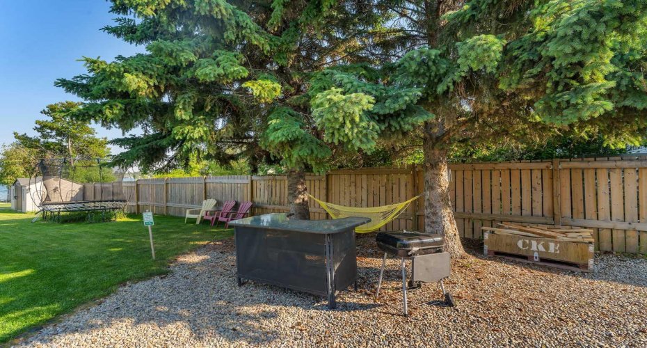 700 West Chestermere Drive, Chestermere, Alberta T1X 1B5, 4 Bedrooms Bedrooms, ,3 BathroomsBathrooms,Residential,For Sale,West Chestermere,A2273982