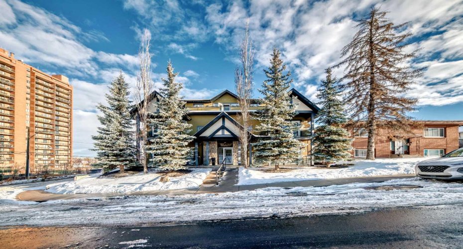 4704 Stanley Road, Calgary, Alberta T2S 2R2, 2 Bedrooms Bedrooms, ,1 BathroomBathrooms,Residential,For Sale,Stanley,A2267749