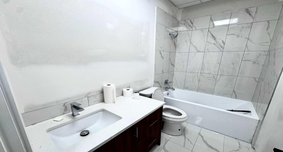 4310 104 Avenue, Calgary, Alberta T3N 1W5, ,Commercial,For Lease,104,A2274110