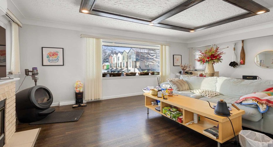 LivingRoom