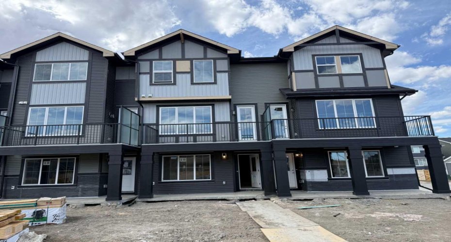 Pictures from our beautiful Edinburgh Model Showhome.  This listing has a slightly different interior finishing package than as shown in the pictures presented here.