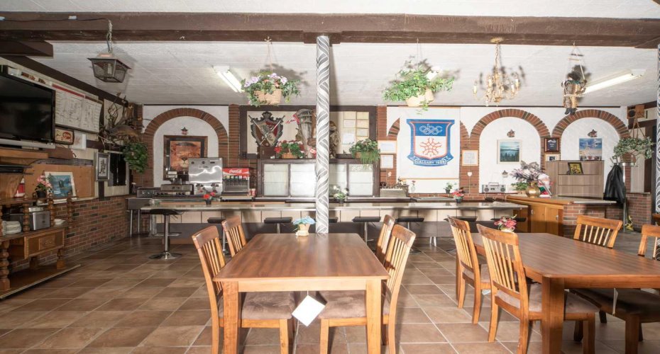 234 17 Avenue, Calgary, Alberta T2G 1H4, ,Commercial,For Sale,17,A2274351