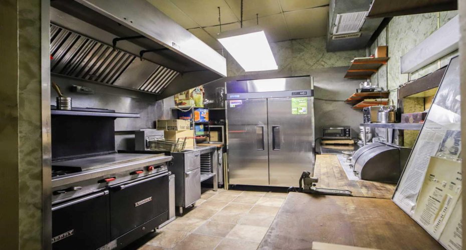 234 17 Avenue, Calgary, Alberta T2G 1H4, ,Commercial,For Sale,17,A2274351