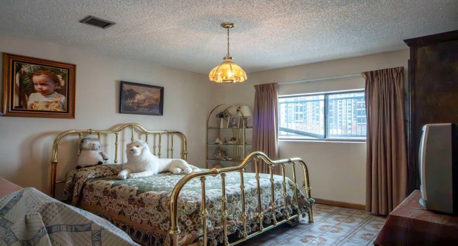 234 17 Avenue, Calgary, Alberta T2G 1H4, ,Commercial,For Sale,17,A2274351