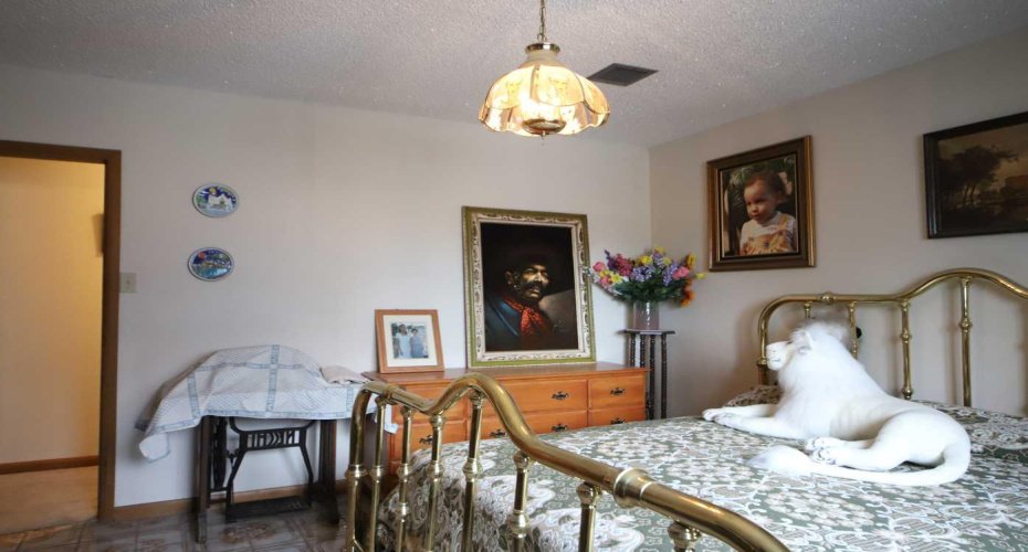 234 17 Avenue, Calgary, Alberta T2G 1H4, ,Commercial,For Sale,17,A2274351