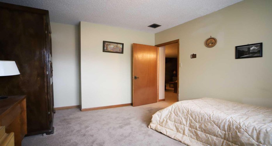 234 17 Avenue, Calgary, Alberta T2G 1H4, ,Commercial,For Sale,17,A2274351