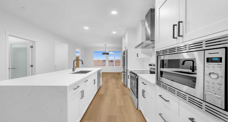 94 Royston Park, Calgary, Alberta T3L 0M4, 3 Bedrooms Bedrooms, ,3 BathroomsBathrooms,Residential,For Sale,Royston,A2274456