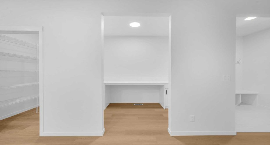 94 Royston Park, Calgary, Alberta T3L 0M4, 3 Bedrooms Bedrooms, ,3 BathroomsBathrooms,Residential,For Sale,Royston,A2274456